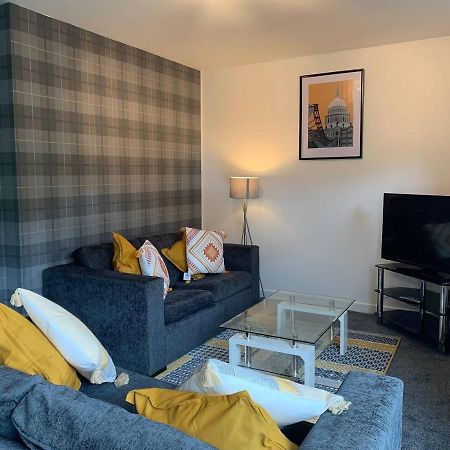 Modern 2 Bedroom Flat With Free Parking In Cambuslang, Γλασκώβη Εξωτερικό φωτογραφία